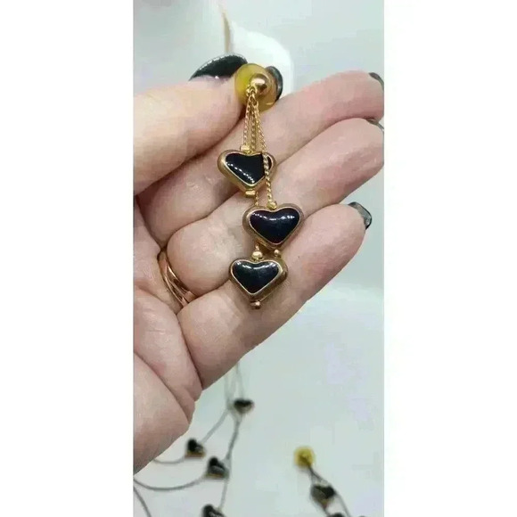 Vintage Gold Necklace Earring Set Hearts Black Center Mothers day - Picture 7 of 7